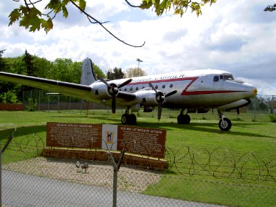 C-54 Skymaster (Rosinenbomber) registration 5557 at Flughafen Tempelhof pic1
