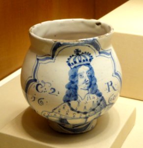 Caudle Cup, London, dated 1660 - Nelson-Atkins Museum of Art - DSC08661