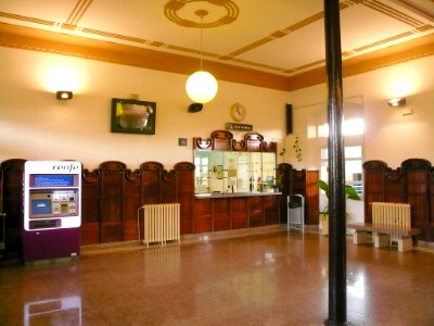 Castejón (Navarra) - Estación de Adif, interior 08