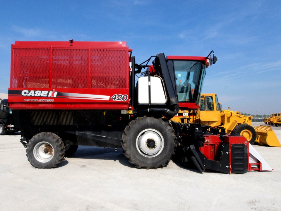 Case 420 Cotton Express p4