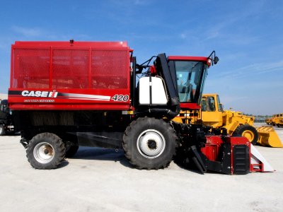 Case 420 Cotton Express p4