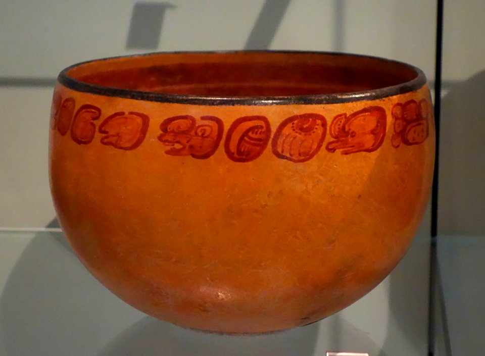 Cacao bowl presented to the ruler of Tikal in commemoration of a victory in battle, Maya, Tikal region, Guatemala, Late Classic Period, 600-900 AD, ceramic - Royal Ontario Museum - DSC04488