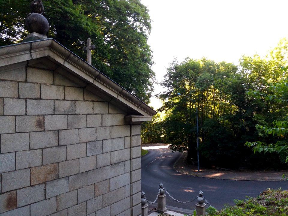 Caluire-et-Cuire - Chapelle Saint-Boniface, mur droit