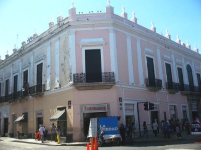 Casa de la esquina de El Gallito, Mérida, Yucatán (01)