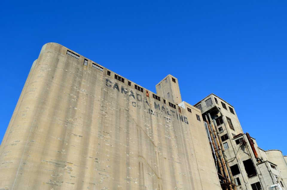 CanadaMaltingSilos2