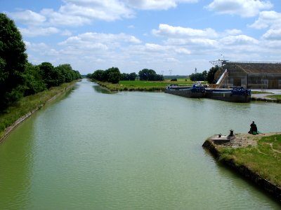 Canal de l'Aisne à la Marne à Courmelois