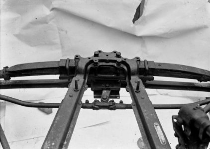 Cab axle (1294358)