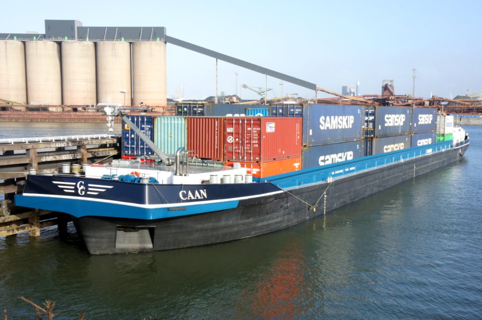 Caan ENI 02324750 & Veronique II ENI 02326678, Hartelhaven, Port of Rotterdam, pic1