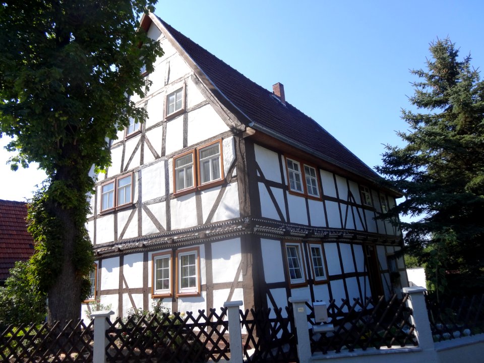 Bulding Niedergebra 4
