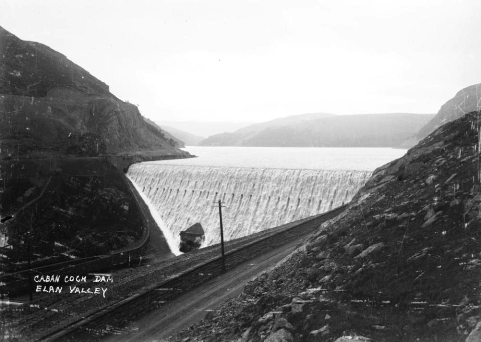 Caban Coch dam, Elan Valley (1294035)