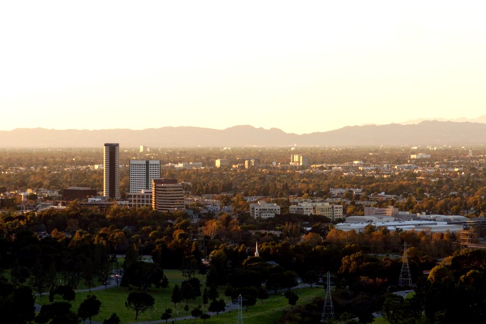 Burbank media district from Griffith Park 2015-11-07