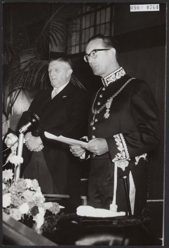 C.J.G. (Cees) Becht, nieuwe burgemeester van Tilburg, Bestanddeelnr 090-0764