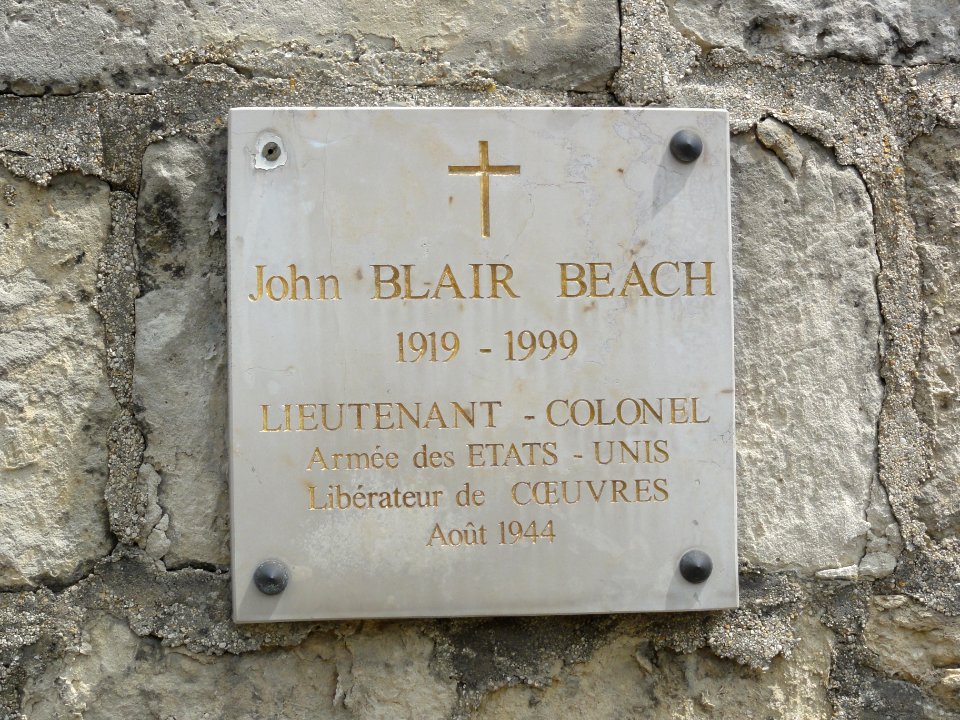 Cœuvres-et-Valsery (Aisne) plaque John Blair Beach, libérateur 1944