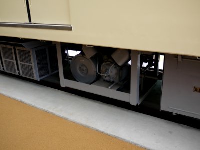 C-1000 compressor