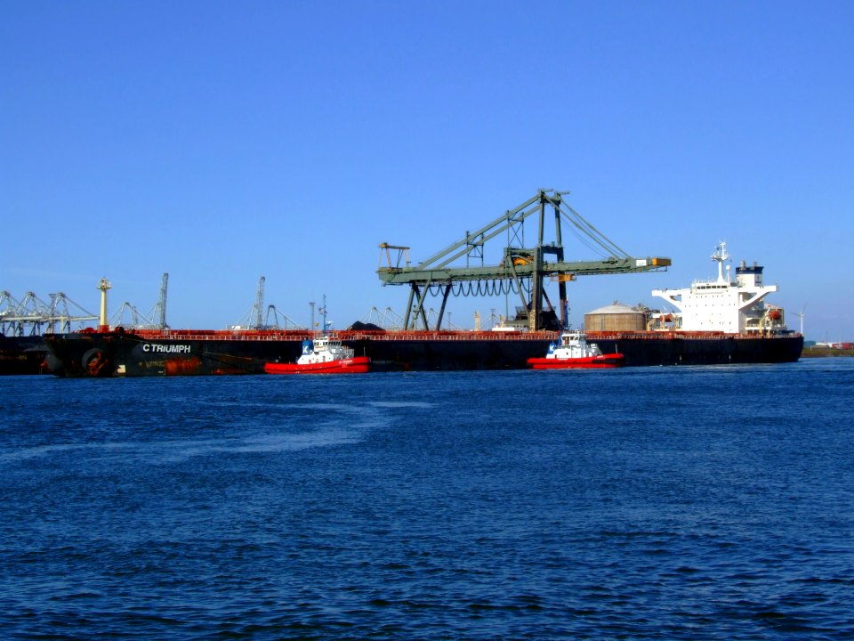 C Triumph 18, Mississippi harbour, Port of Rotterdam, Holland 29-Aug-2007