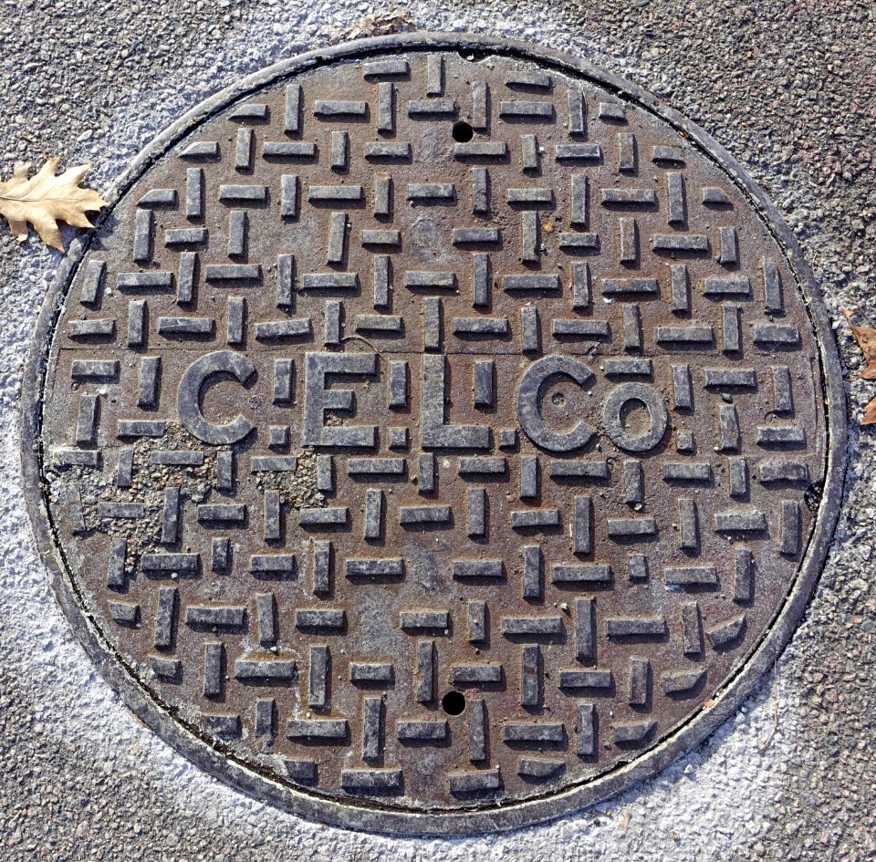 C.E.L. Co. - manhole cover - Cambridge, MA - DSC02553-002