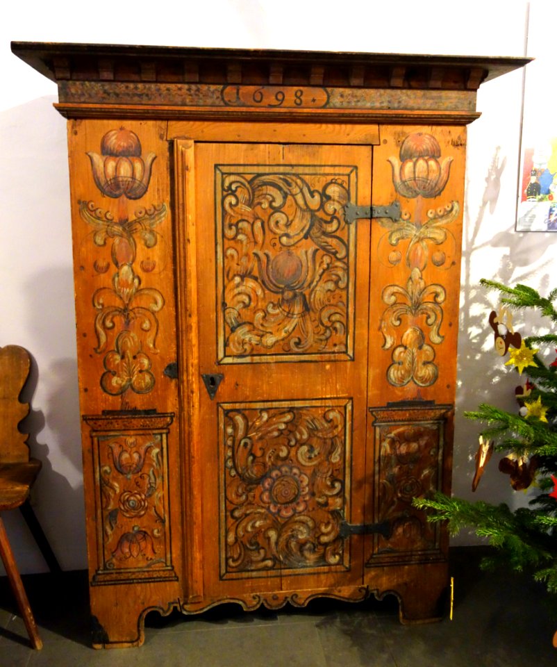 Cabinet, 1698 - Museum für Sächsische Volkskunst - DSC08354