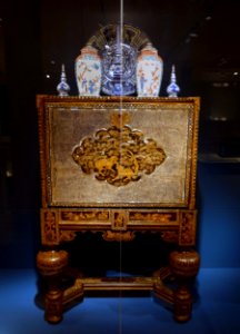 Cabinet, Japan, 1600-1630 AD, lacquered wood, ray skin, mother-of-pearl, with stand incorporating elements of Dutch table, 1625-1650 AD - Peabody Essex Museum - DSC07709
