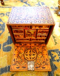 Cabinet, unidentified - Museo Nacional de Artes Decorativas - Madrid, Spain - DSC07937
