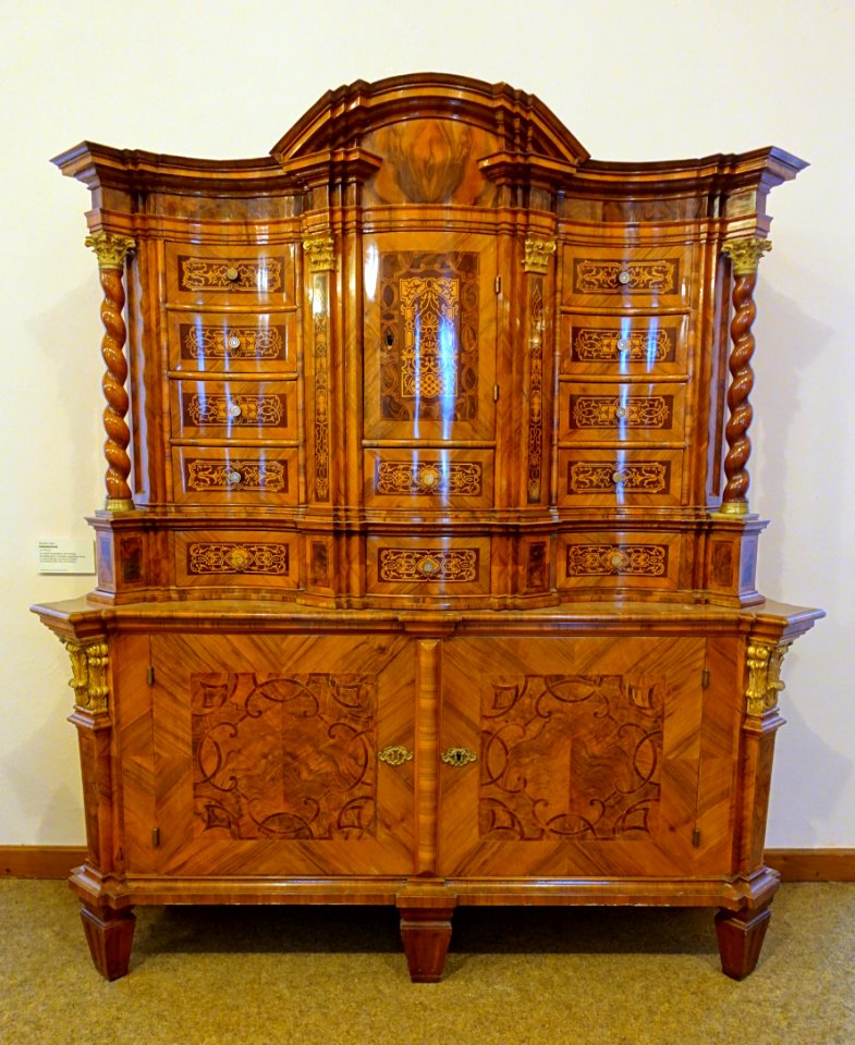 Cabinet, Bamberg, c. 1720-1725 - Mainfränkisches Museum - Würzburg, Germany - DSC04988