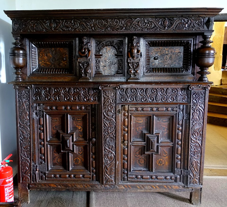 Cabinet - Great Chamber, Haddon Hall - Bakewell, Derbyshire, England - DSC02685