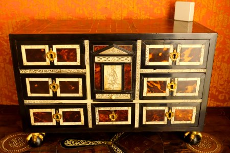 Cabinet, Madrid, mid 17th century, ebonised wood, tortoishell, engraved bone - Museo Nacional de Artes Decorativas - Madrid, Spain - DSC07902