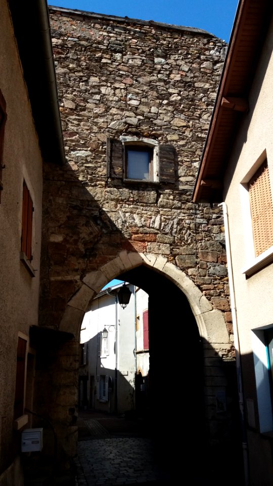 Chasselay - Porte du Cuchet depuis l'extérieur