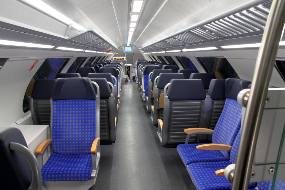CFL Class 2300 Second class upstairs