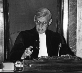 Charles Moons