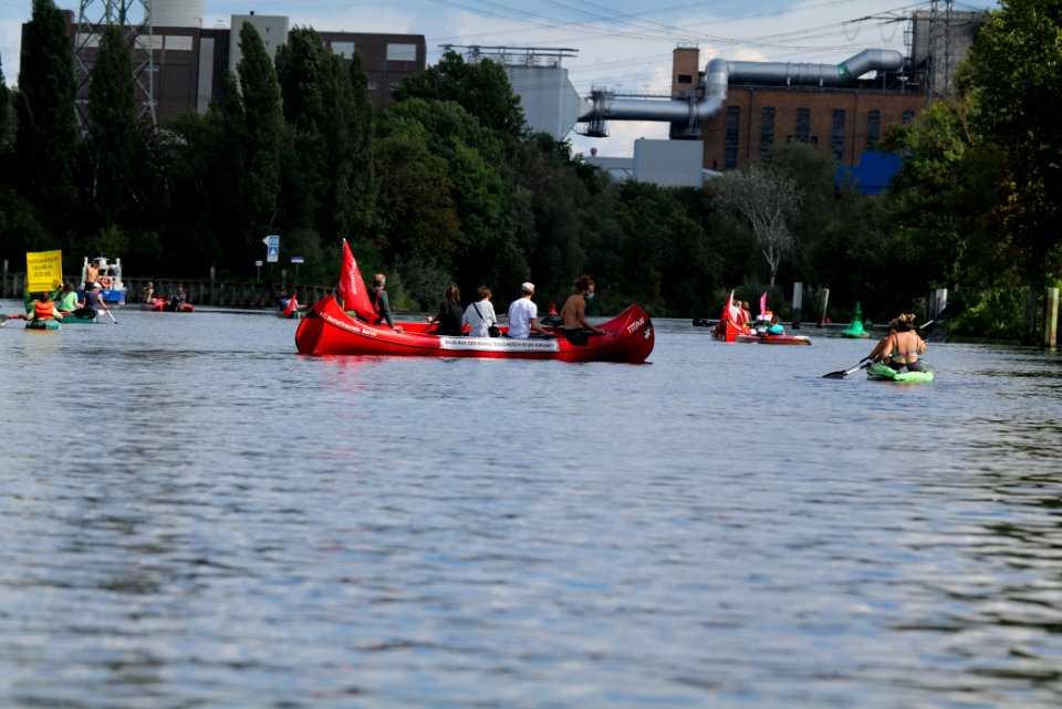 Coal and Boat demonstration 2020-08-29 198