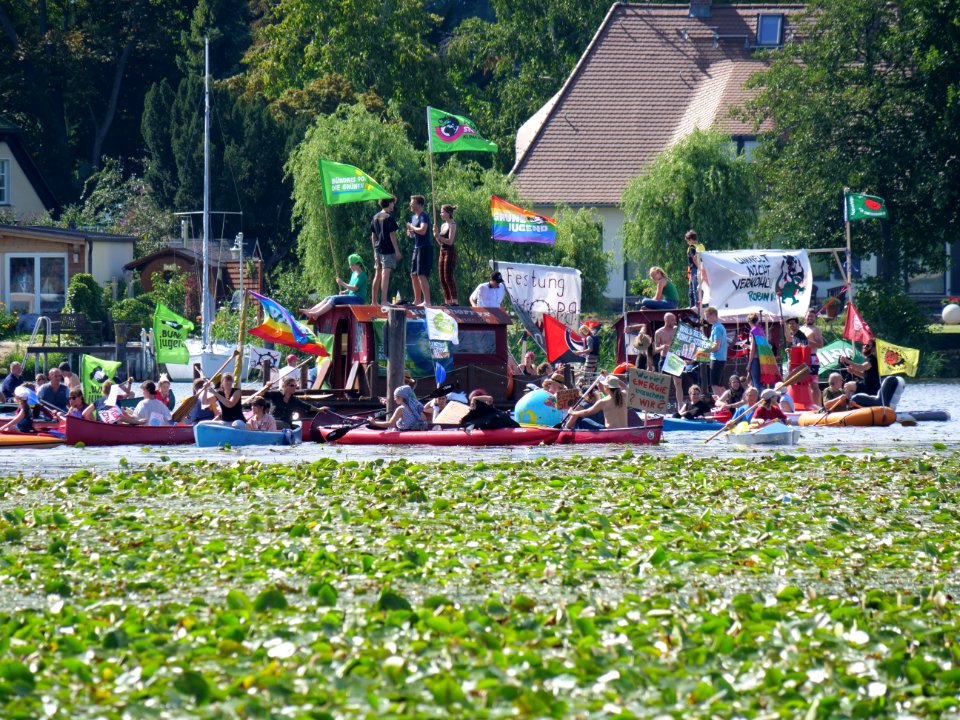 Coal and Boat demonstration 2019 87