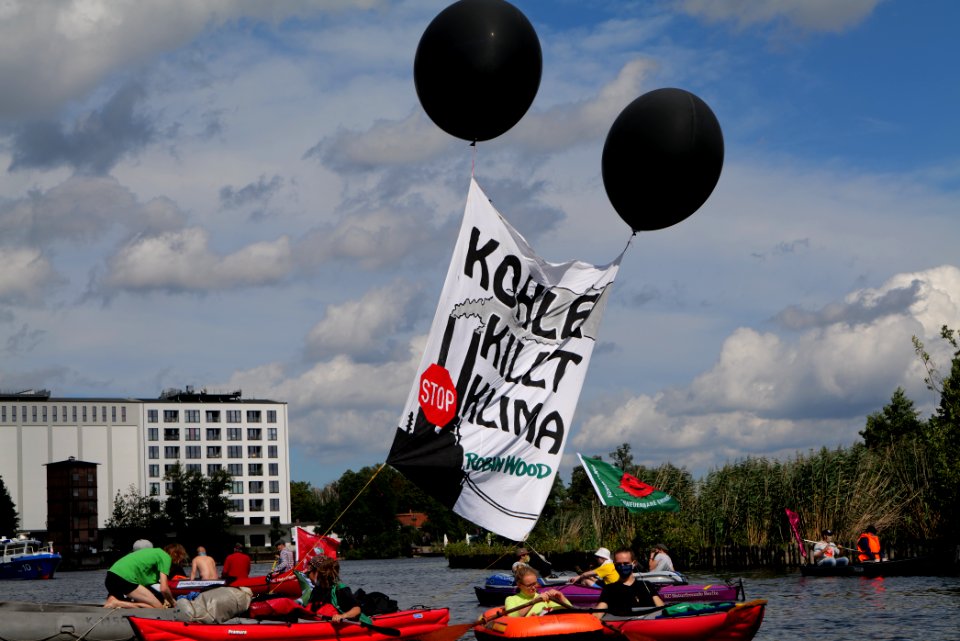Coal and Boat demonstration 2020-08-29 16