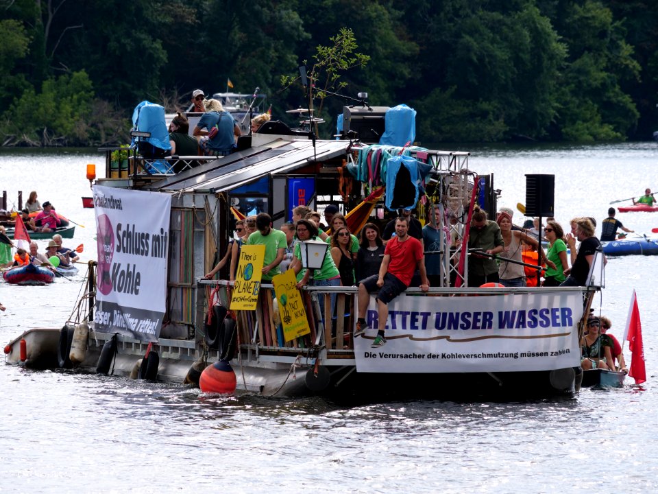 Coal and Boat demonstration 2019 119