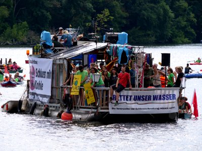 Coal and Boat demonstration 2019 119