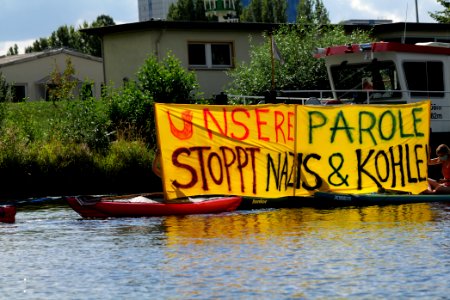 Coal and Boat demonstration 2020-08-29 180