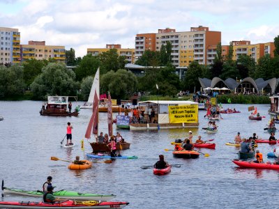 Coal and Boat demonstration 2019 10