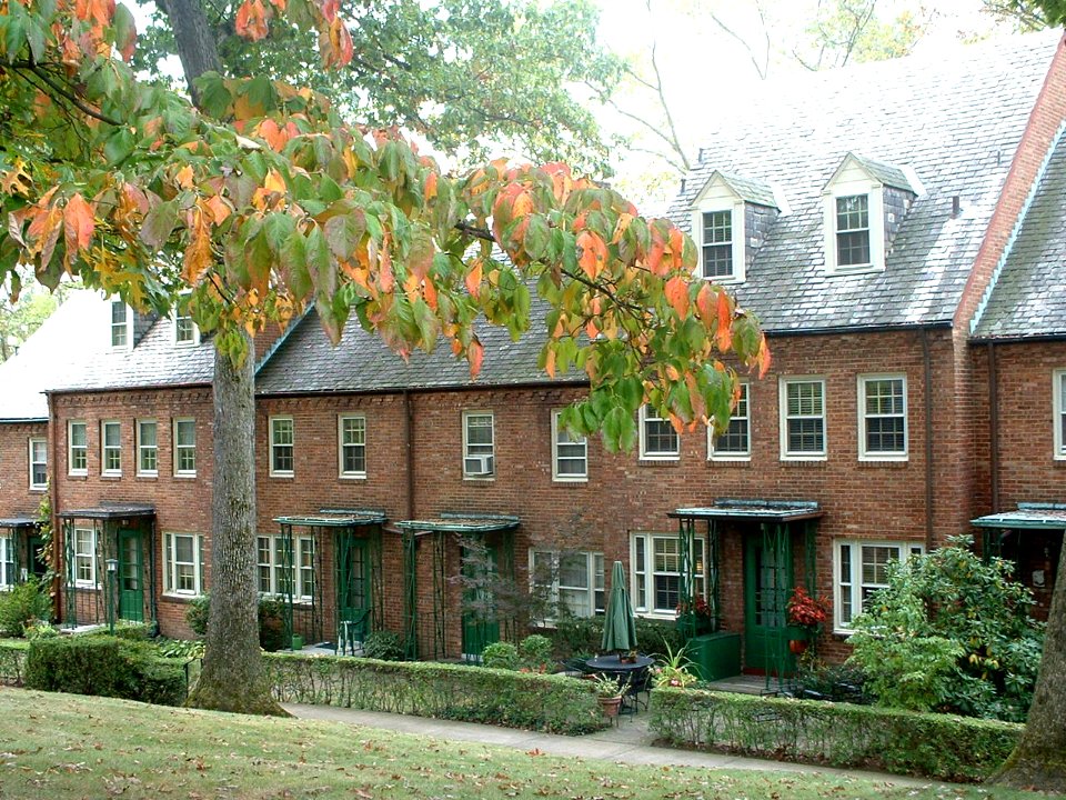 Chatham Village, 2005-10-14, 03