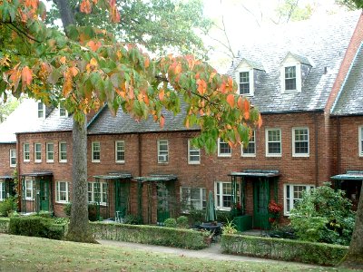 Chatham Village, 2005-10-14, 03