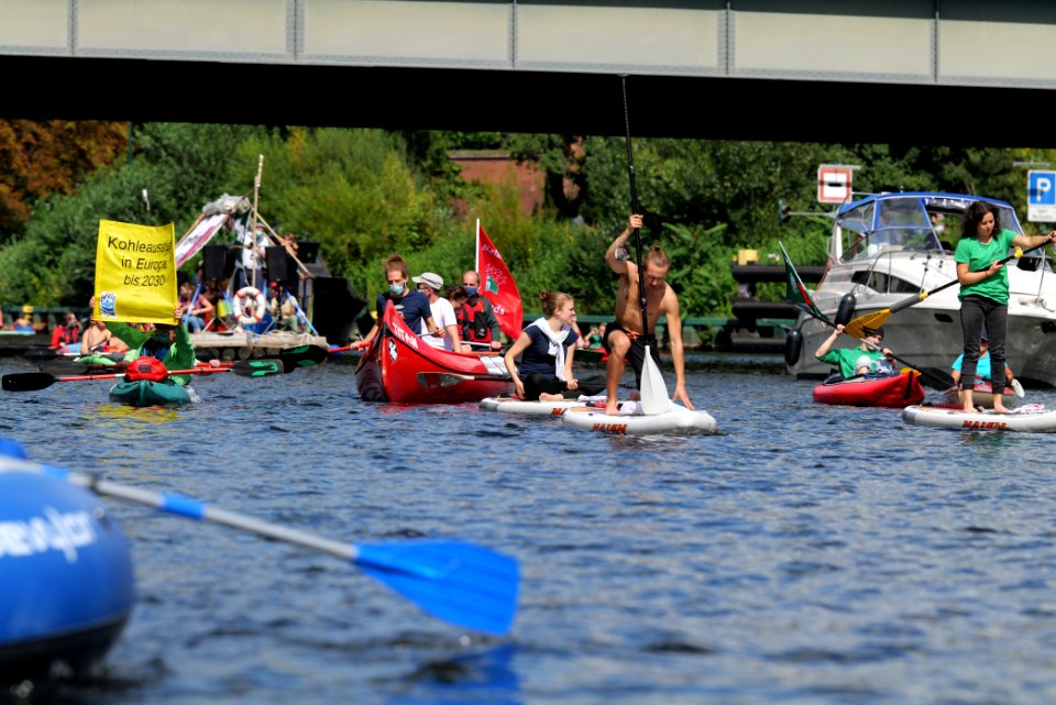 Coal and Boat demonstration 2020-08-29 147