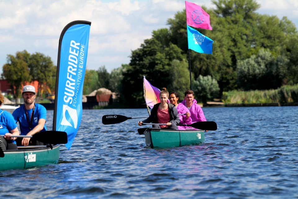 Coal and Boat demonstration 2020-08-29 45