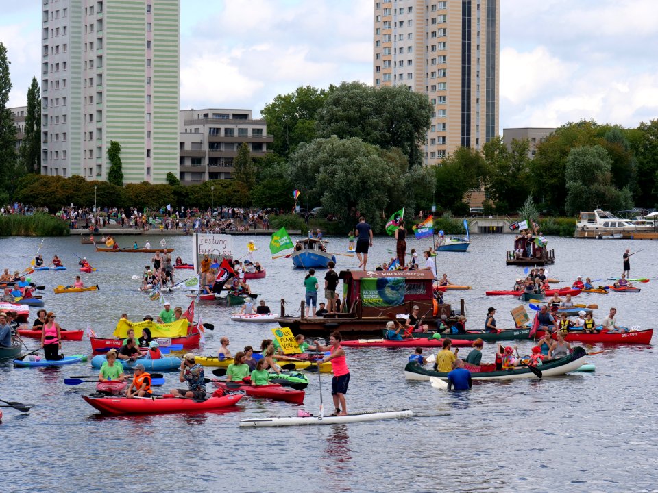 Coal and Boat demonstration 2019 01