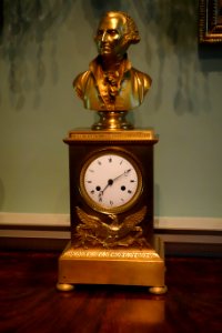 Clock with bust of George Washington and motto 'ne quid detrimenti capiat res publica', unknown maker - Winterthur Museum - DSC01715