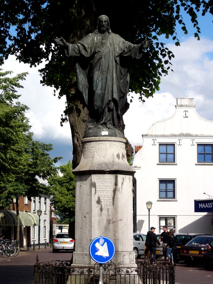 Cuijk, H.Hartbeeld in het centrum van Cuijk