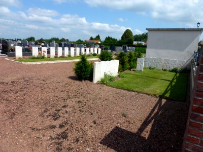 Cuinchy (Pas-de-Calais) Cuinchy Communal Cemetery section 1940-45