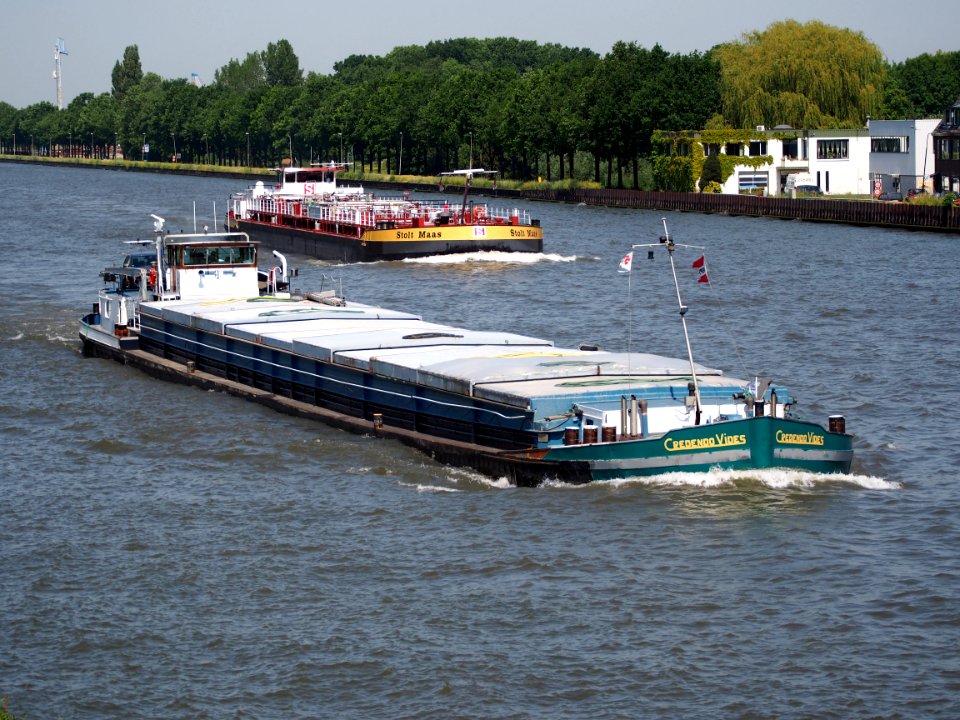 Credendo Vides - ENI 02315871 & Stolt Maas - ENI 02320281, Amsterdam-Rijn kanaal, pic3
