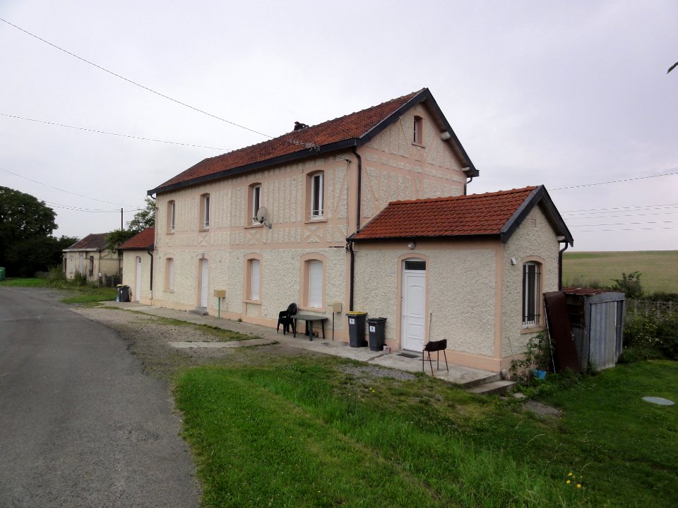Croix-Fonsomme (Aisne) l'ancienne gare