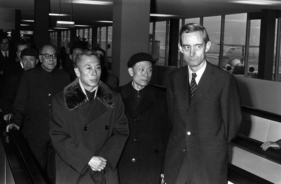 Chinese Minister van Buitenlandse Handel Pai Hsiang Kuo op Schiphol, Bestanddeelnr 926-1632