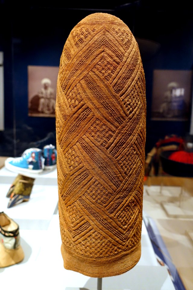 Chief or nobleman's headdress (mpu), Kongo-related peoples, possibly Vili or Yombe, Democratic Republic of Congo, Cabinda, or Angola, 1800s, raffia - Textile Museum, George Washington University - DSC09949