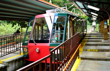 Cable car at Cable Sakamoto Station photo