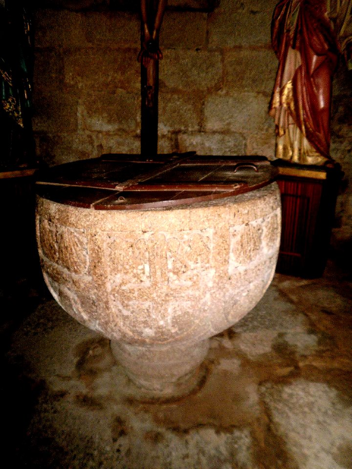 Caceres - Iglesia de Santiago 23